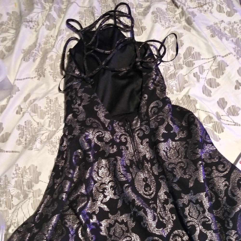 Dress - Picture 2 of 2